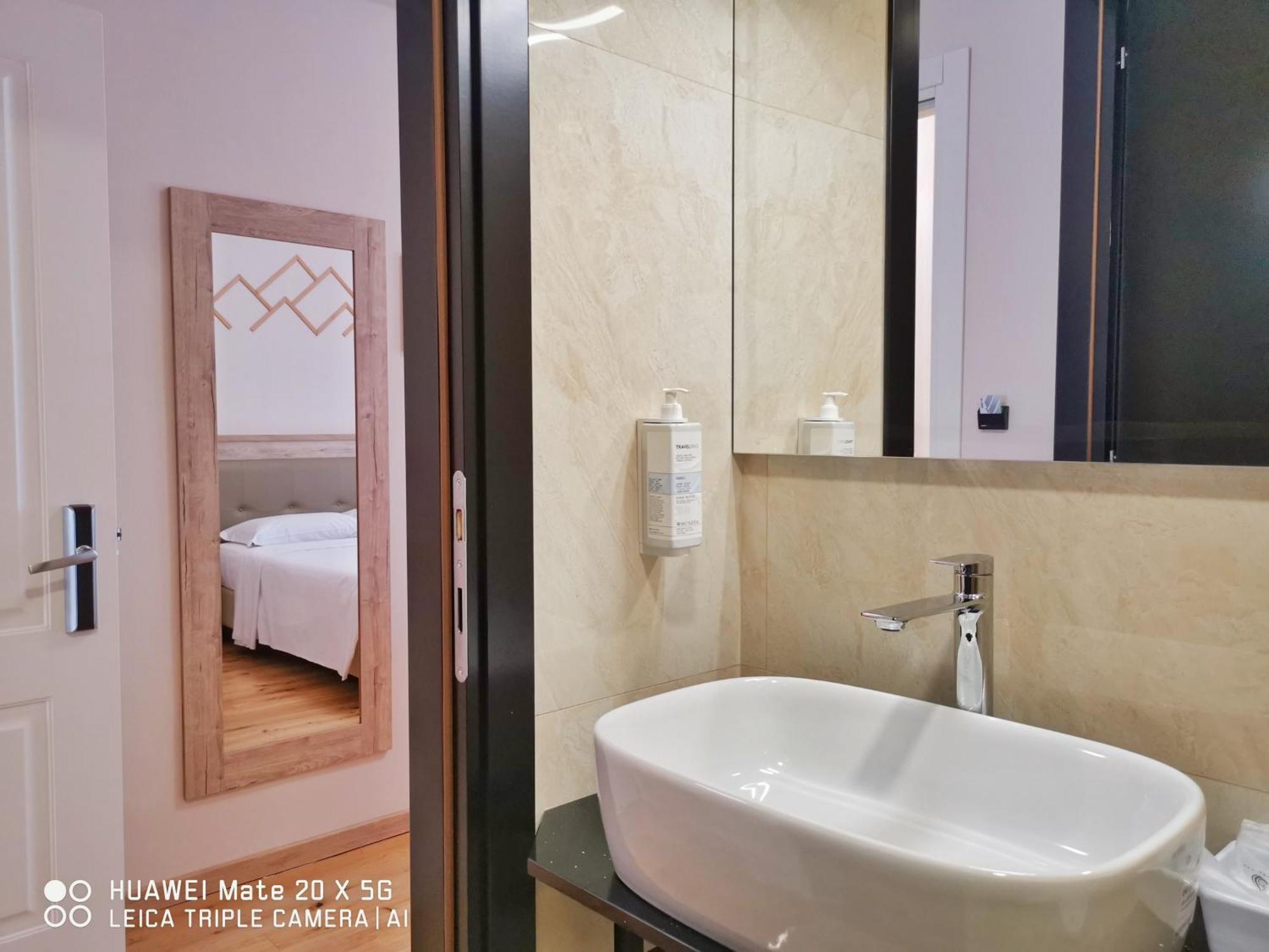 Guesthouse Central Station Group - Via Ponte Seveso 18 Milaan Buitenkant foto